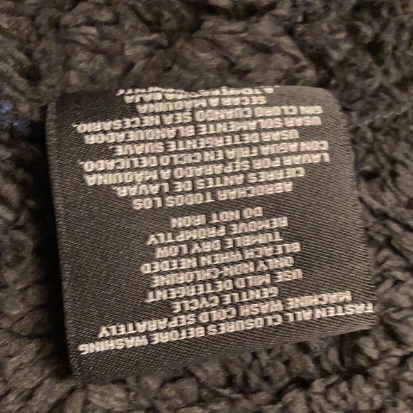 Jacket - Picture 15 of 16